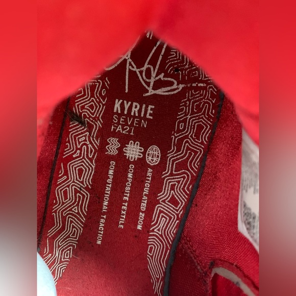 Basketball shoes Kyrie Irving red seven tb university edition great condition - Picture 5 of 10